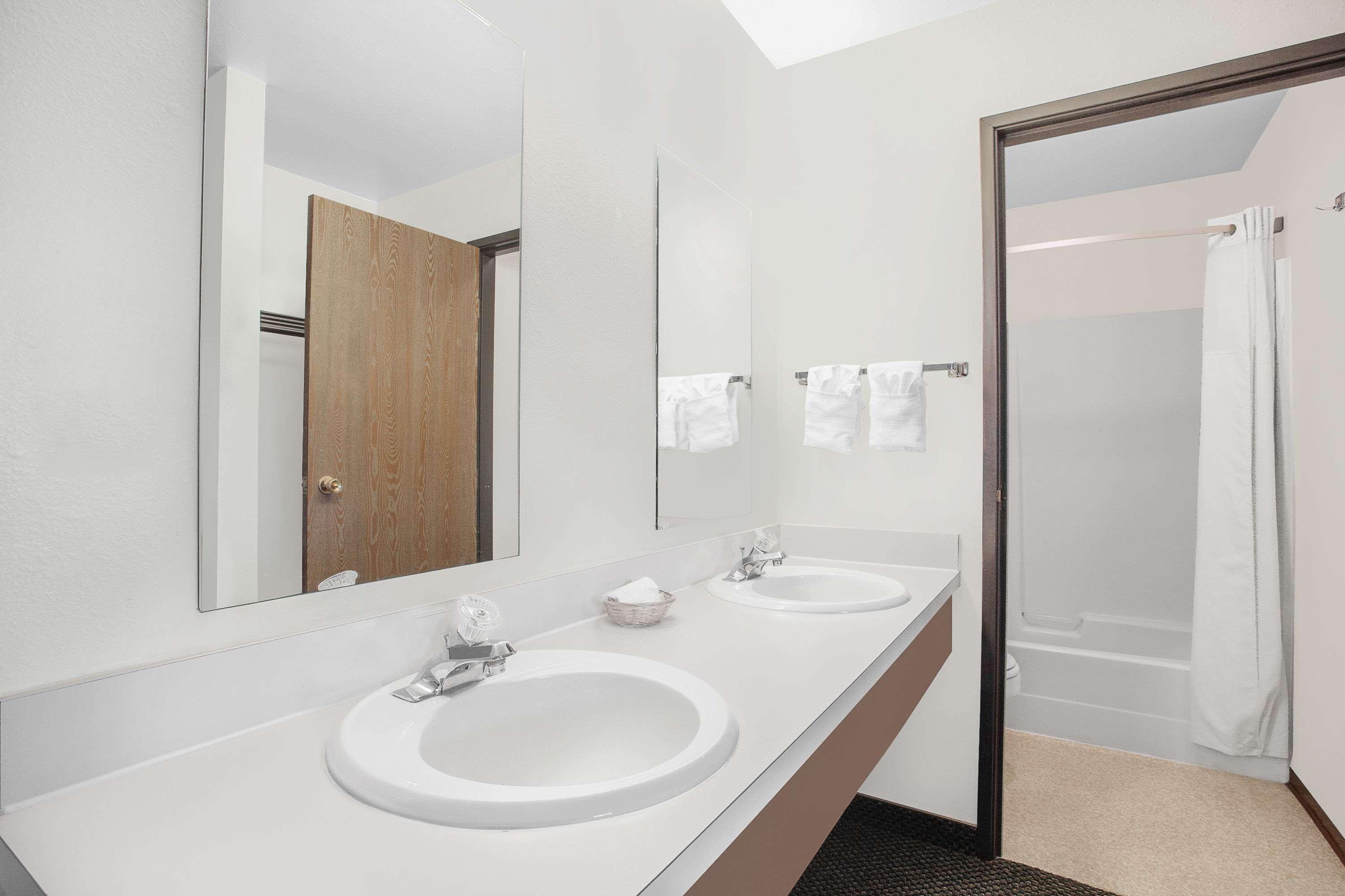 Fairbridge Inn & Suites Moscow - Pullman מראה חיצוני תמונה